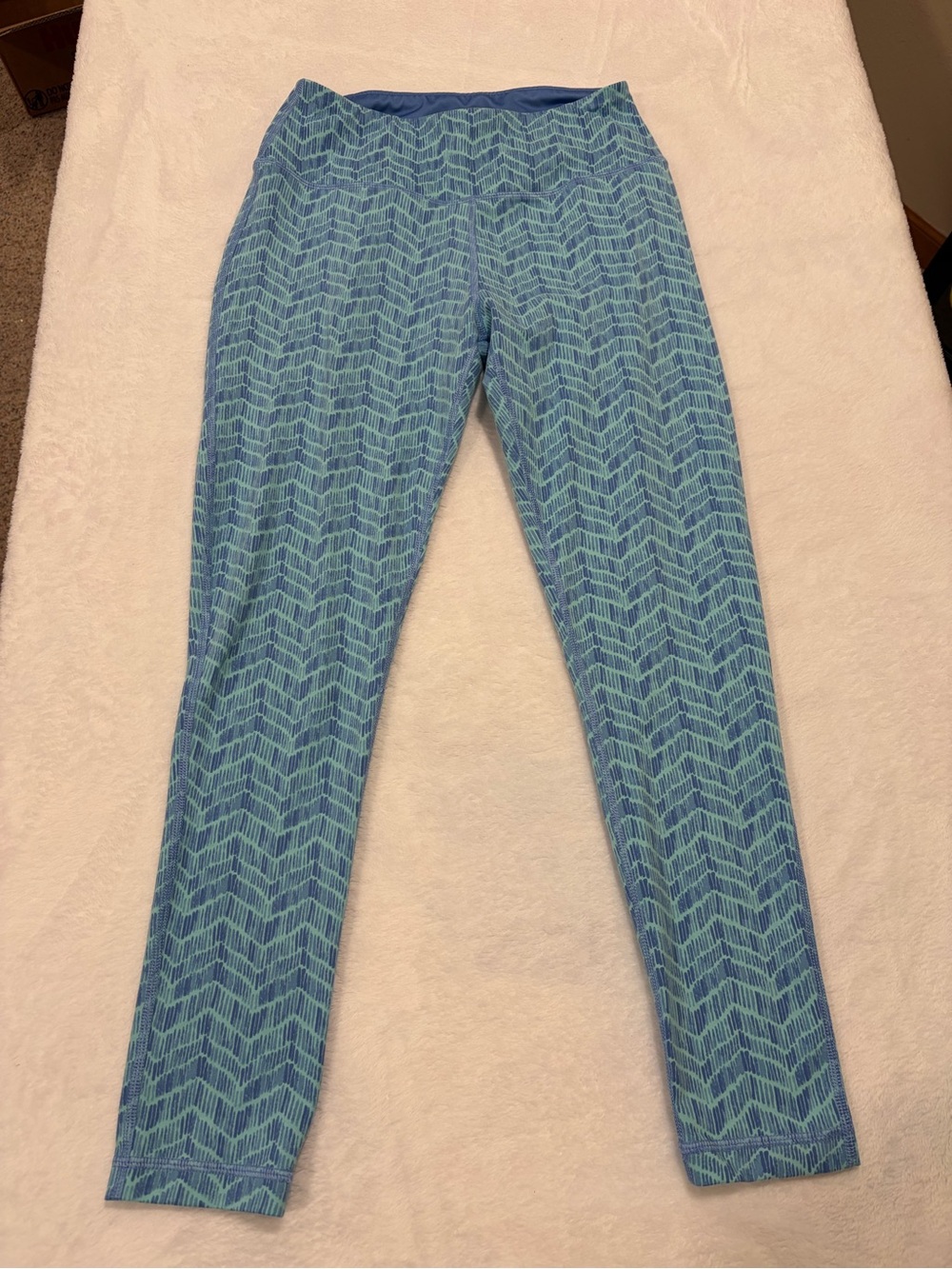 Vineyard Vines Performance Blue Chevron Printed High Waist Leggings - Small